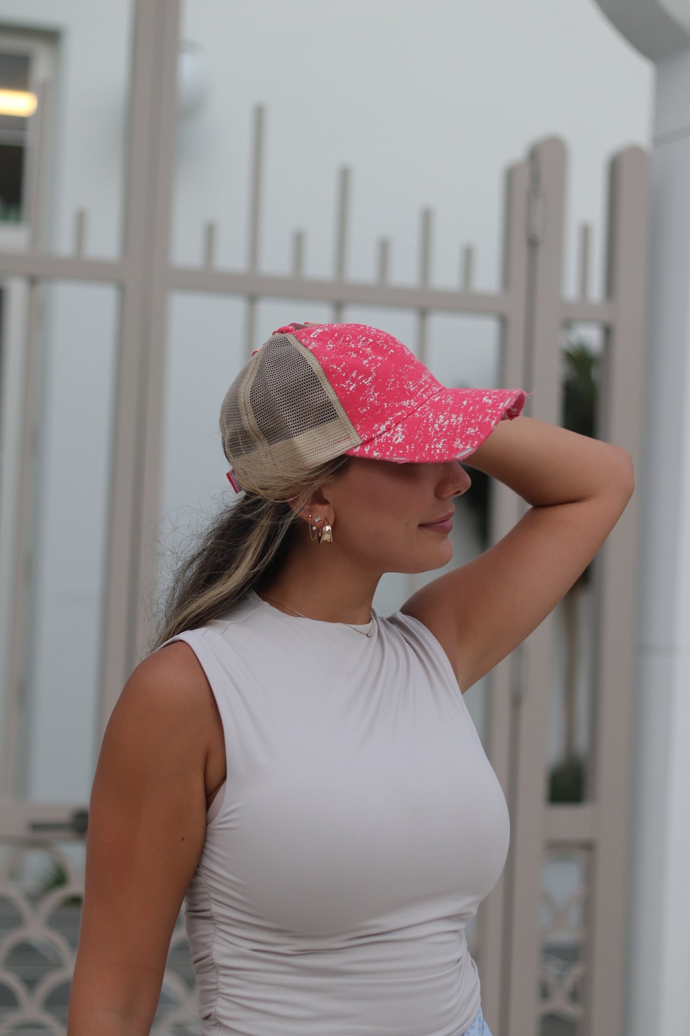 Coral Spatter Hat with Beige Mesh